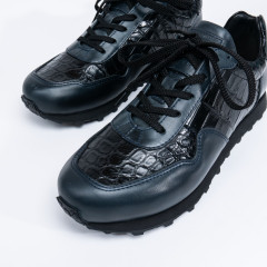 Кроссовки Code