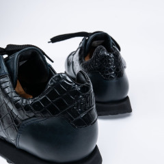 Кроссовки Code