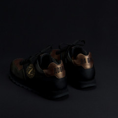 Кроссовки Code