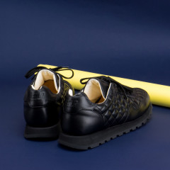 Кроссовки Code