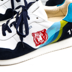 Кроссовки Code