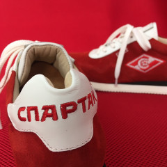 Кроссовки Code