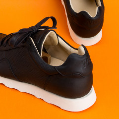 Кроссовки Code